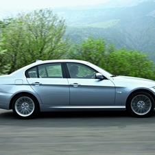 BMW 320d LifeStyle Auto (E90) LCI