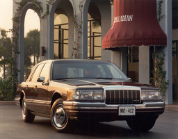 Lincoln Town Car