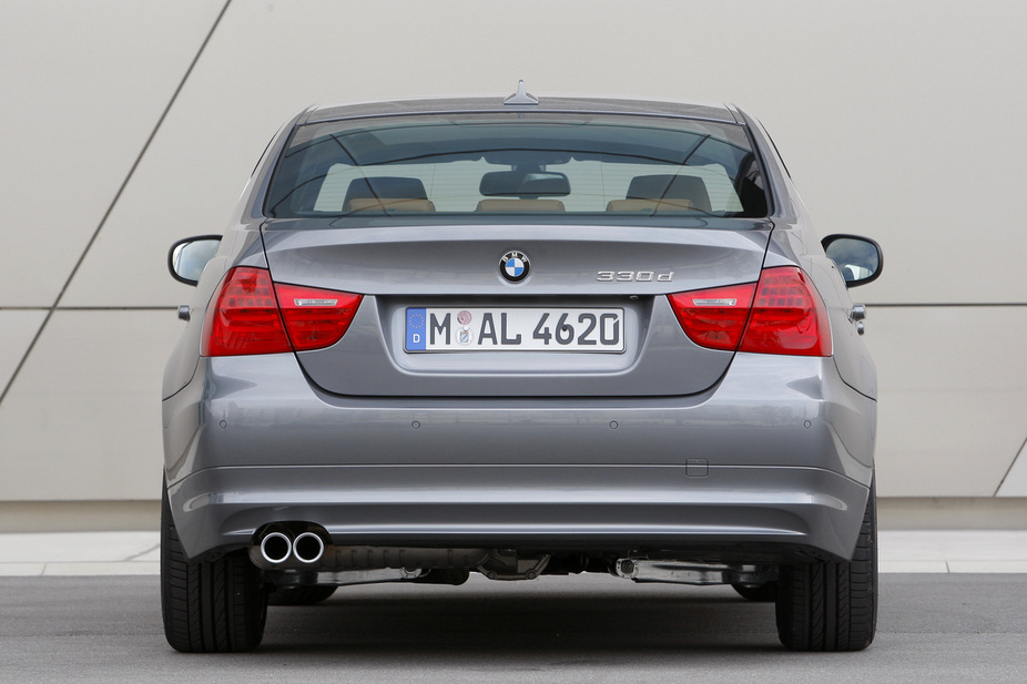 BMW 330d xDrive Navigator Auto (E90) LCI