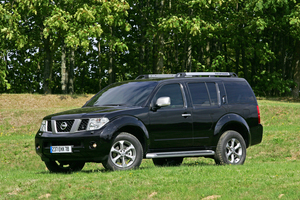 Nissan Pathfinder 2.5 dCi XE Pack 7L