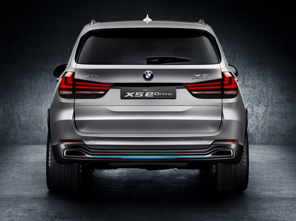 BMW eDrive trifft BMW xDrive: Das BMW Concept X5 eDrive