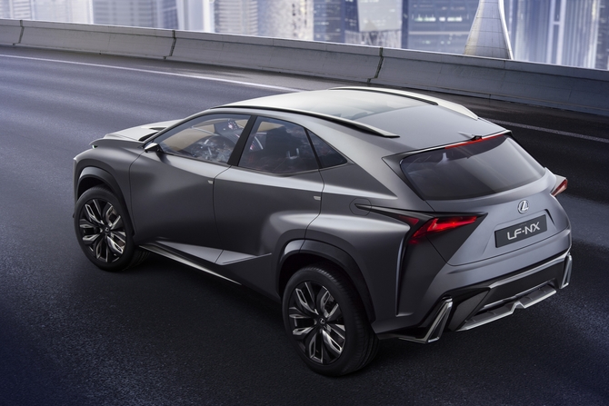 O modelo deve marcar a entrada da Lexus no competitivo segmento dos SUV compactos de luxo