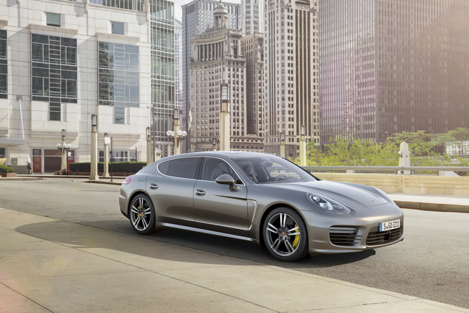 Porsche Panamera Turbo S Executive PDK