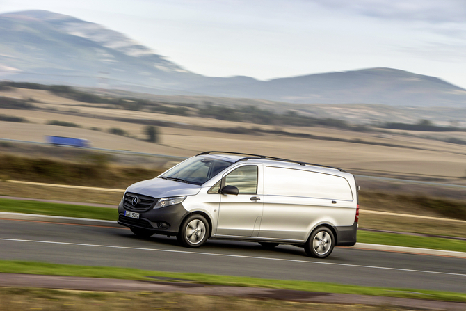 Mercedes-Benz Vito Furgão Long 111CDI/34