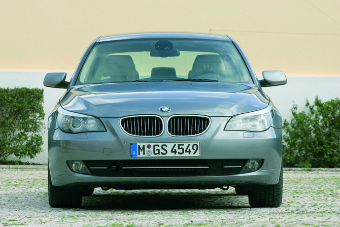 BMW 530i xDrive Executive (E60)