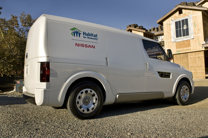 Nissan NV2500