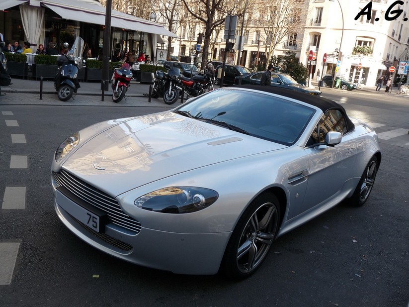 Aston Martin V8 (modern)