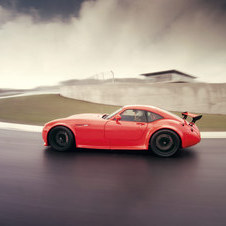 Wiesmann added a carbon roof to lower weight