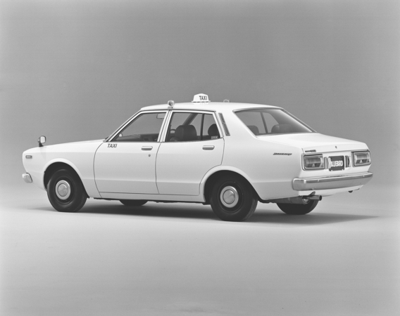 Nissan Bluebird Taxi 1800STD