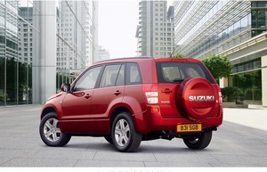 Suzuki Grand Vitara Premium RWD