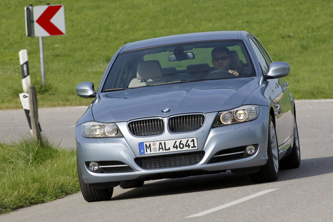 BMW 316d (E90) LCI