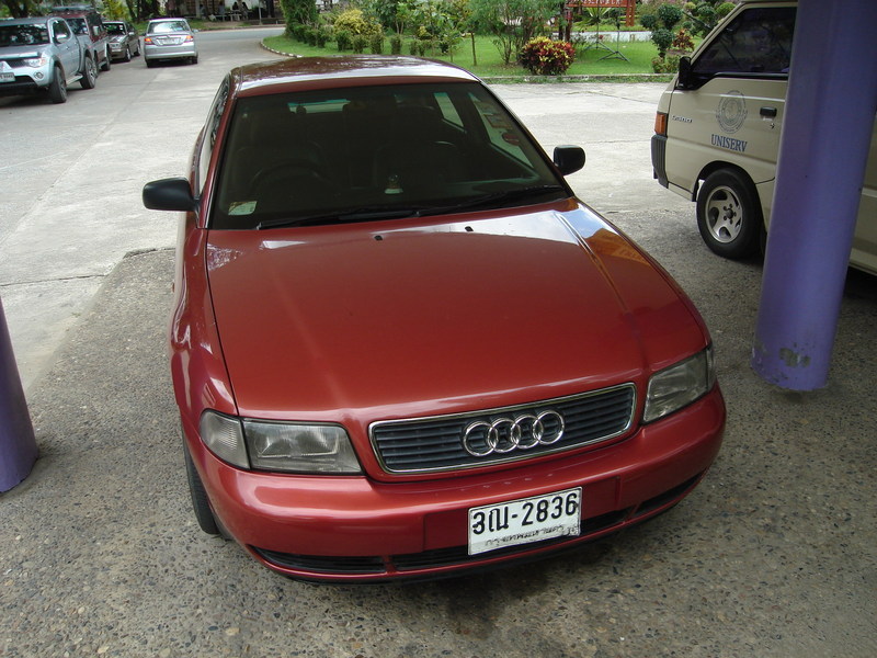 Audi A4 1.6