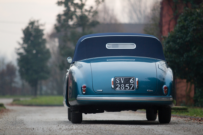 Alfa Romeo 6C 2500 Sport Cabriolet by Pinin Farina