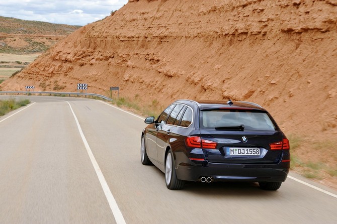 BMW 523i Touring Automatic