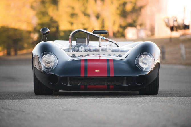 Lola T70 Mk2 Spyder Chevrolet