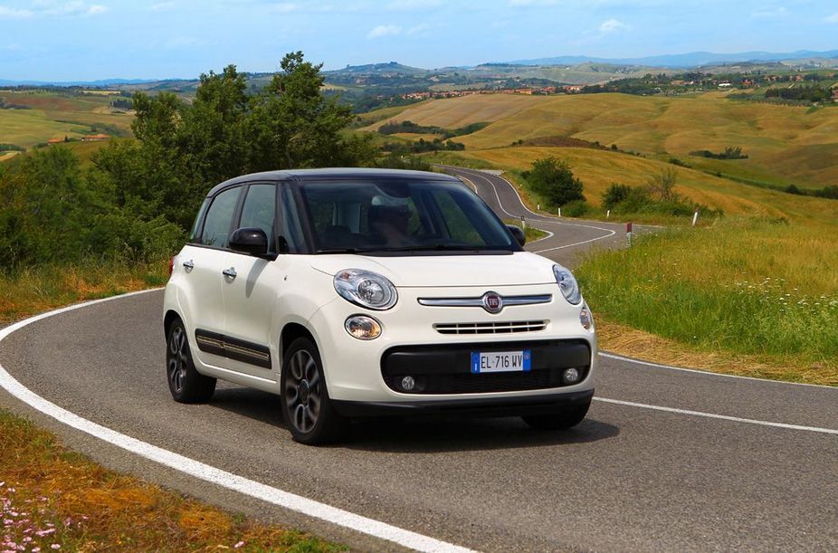 La longueur de la Fiat 500L est de 4 mètres et 14 centimètres.