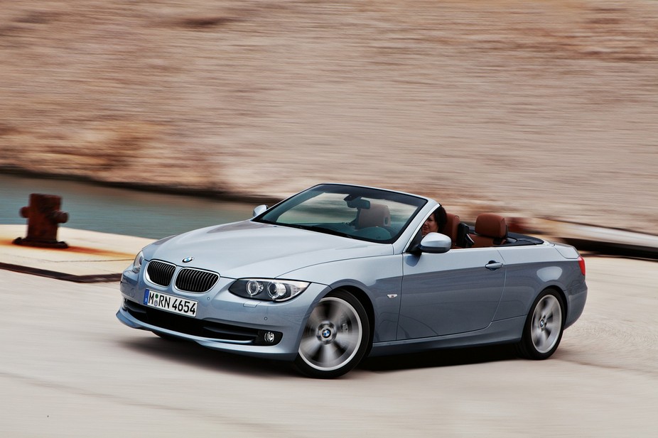 BMW 330i Cabrio (E93) LCI