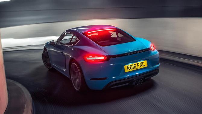 Porsche 718 Cayman S PDK