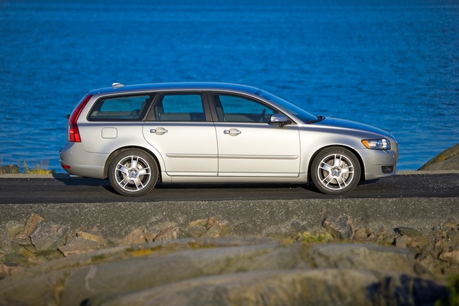 Volvo V50 1.8F (Petrol mode)