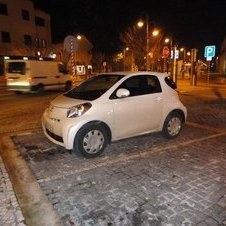 Toyota iQ 1.0