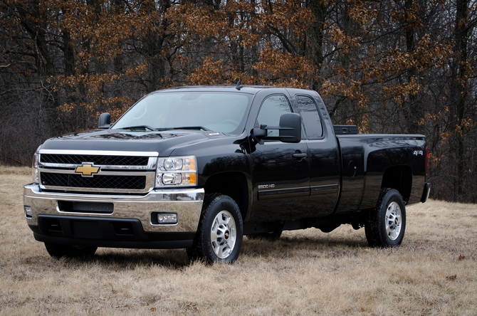 General Motors Offering Natural Gas Option for Pickups in 2012