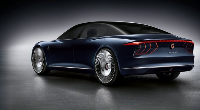 With four electric motors, two in each axle the concept has a combined output of 775hp