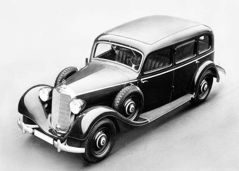 Mercedes-Benz 320 