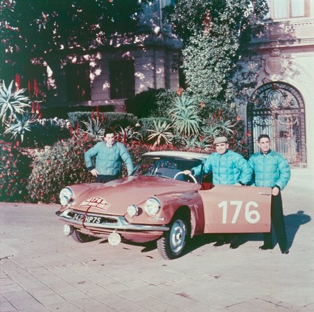 In 1959 Coltelloni Alexander Desrosier wins the Monte Carlo rally in a ID 19.