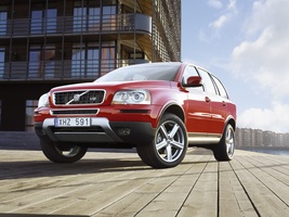 Volvo XC90 D5 185cv Momentum 5L.