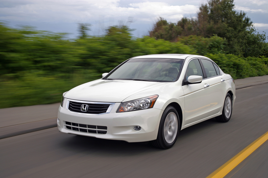 Honda Accord EX-L 5-Spd MT (USA)