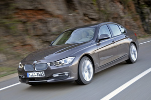 BMW 328i xDrive AT