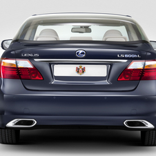 Lexus LS 600h L Laundelet