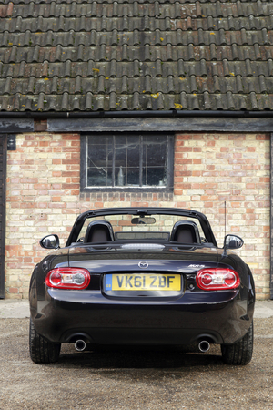 Mazda MX-5 Coupé Cabriolet 2.0i Venture