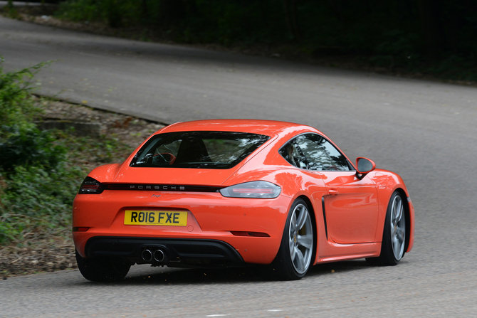 Porsche 718 Cayman S PDK