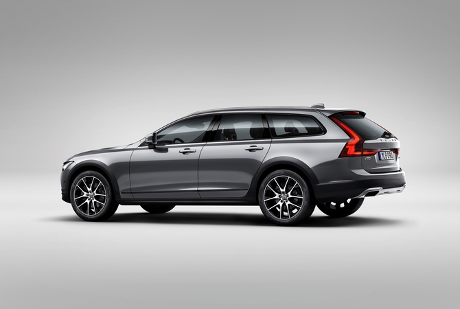 Volvo V90 Cross Country D5 AWD