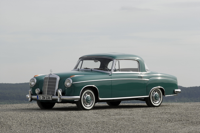 Mercedes-Benz 220 SE Coupe