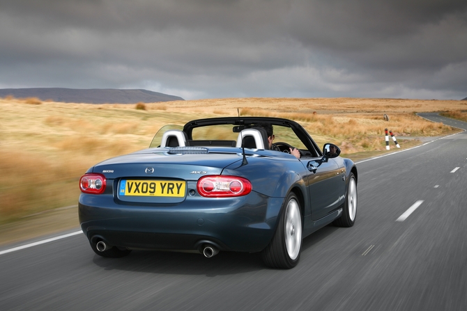 Mazda MX-5 Coupé Cabriolet 2.0i Miyako