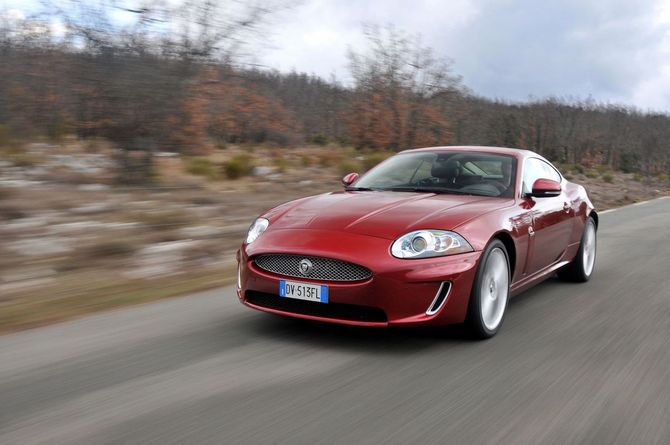 Jaguar XK Coupé 5.0L V8