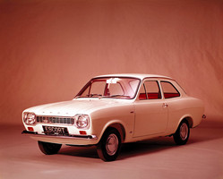 Ford Escort 1300 Saloon