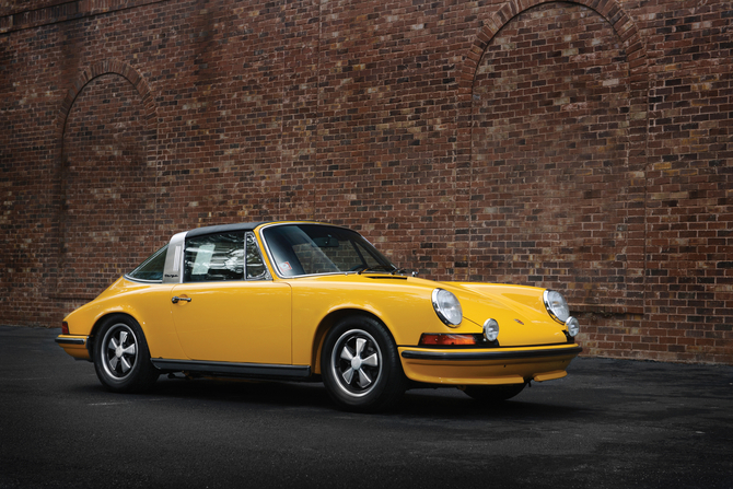 Porsche 911E Targa