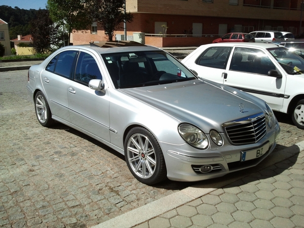 Mercedes-Benz E 220 CDI Automatic