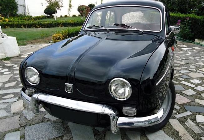 Renault Dauphine