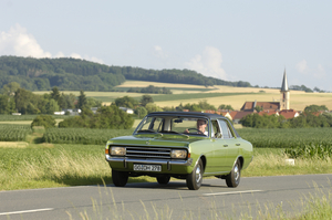 Opel Rekord 1900 S