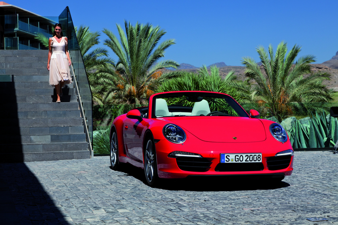 Porsche unveils Cabrio version of the new 911 generation