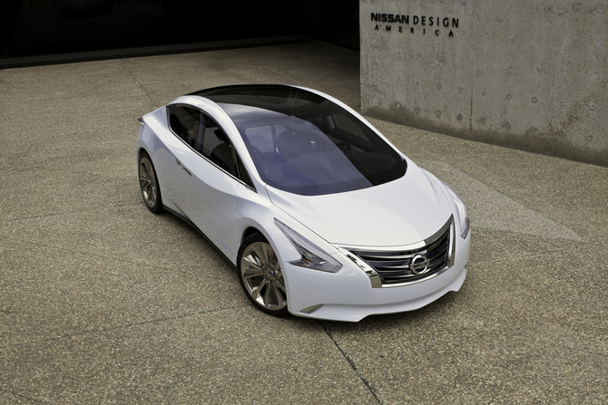 Nissan Ellure