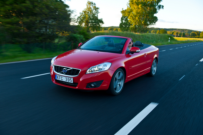 Volvo C70 T5