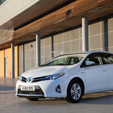 Toyota Auris Hybrid 1.8 E-CVT Excel