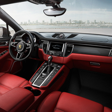 The interior gets a three-spoke steering wheel, central tachometer, Sport and Off road buttons