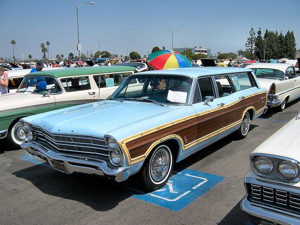 Ford Country Squire Station Wagon