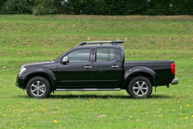 Nissan Navara Double Cab 4WD Automatic